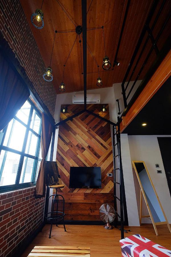 Loft Wo Design Inn Tainan Exterior foto